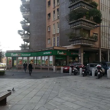 Meta Italy Da Lorenzo * ミラノ